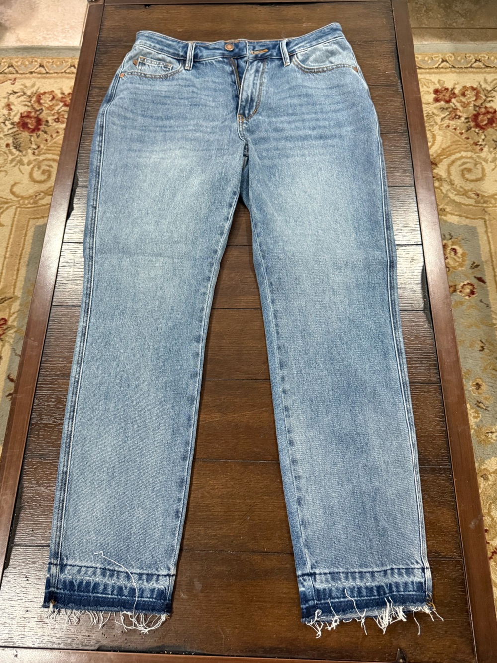 Judy Blue Mid-Rise “Rigid Magic” Release Hem Boyfriend Jeans